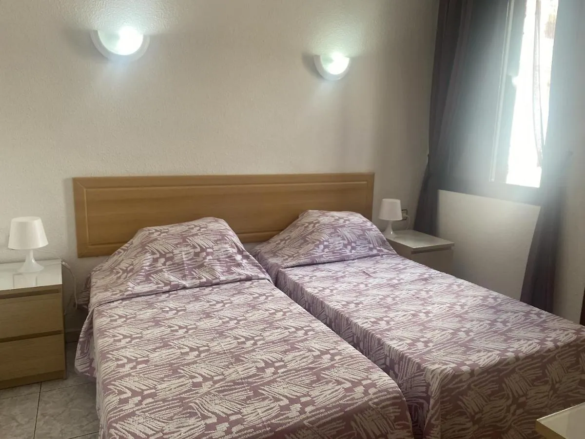 Apartment 8A1 Victoria Court 1 Arona  Espagne
